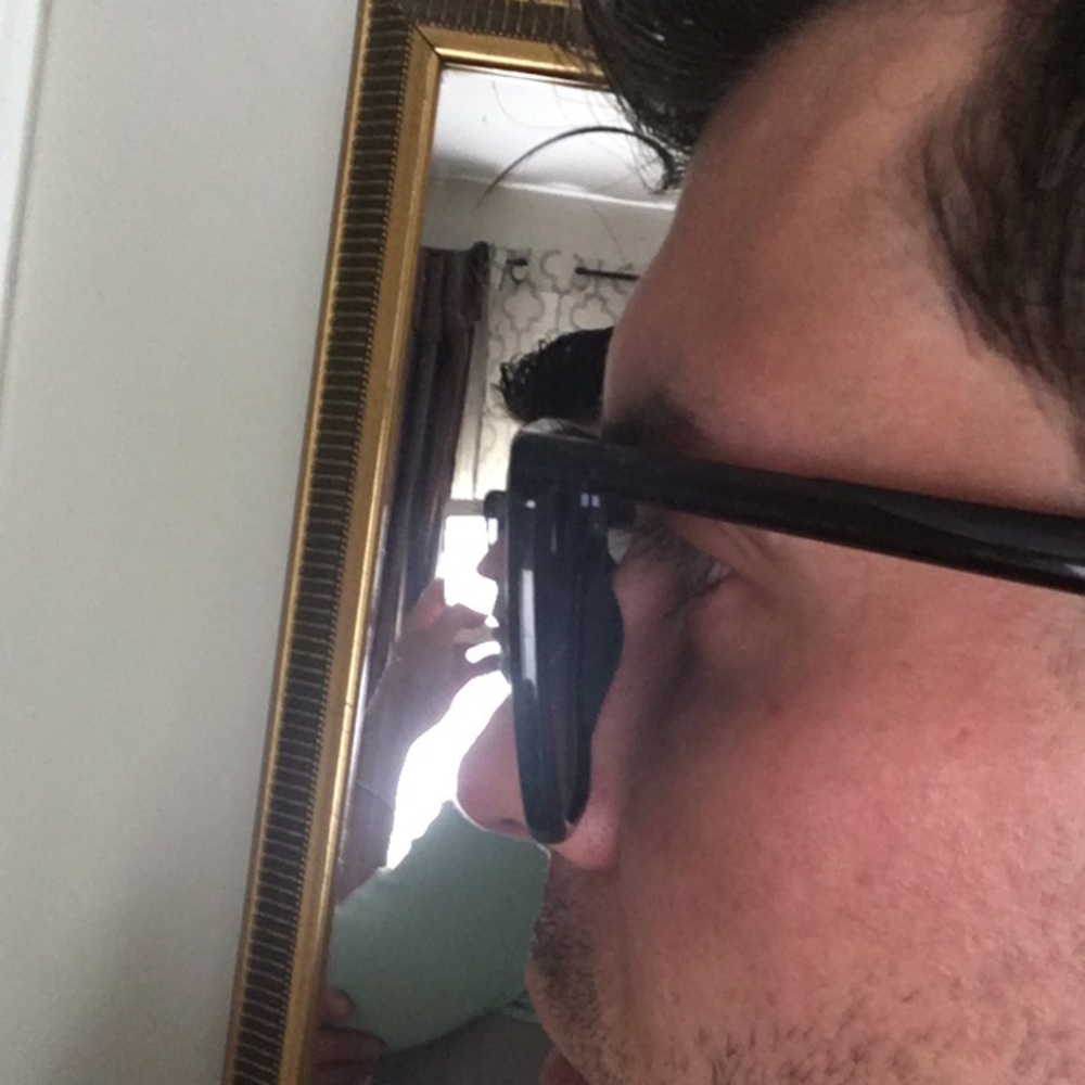 Dark brown GIVENCHY sunglasses - Picture 2 of 7